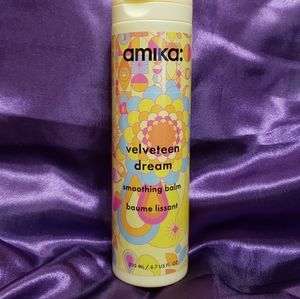 Amika Velveteen Dream Smooth Balm